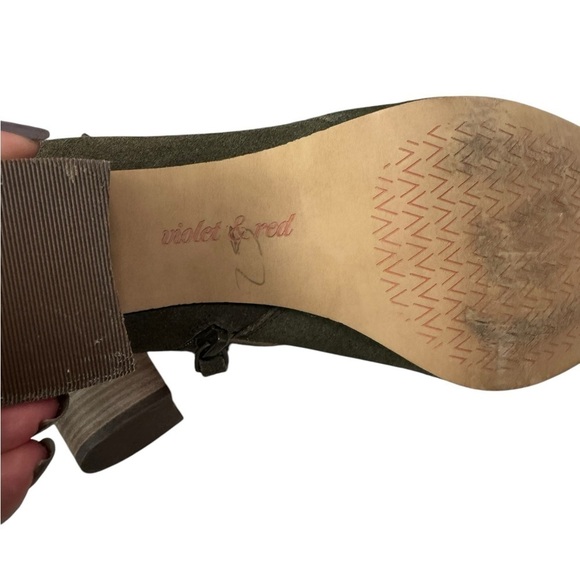 Violet & Red Dark Olive Fringe Side Zipper Ankle Block Heeled Boots- Size 8 - Picture 9 of 11